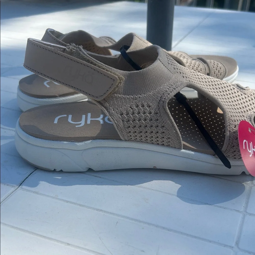 NWT Ryka Women's Taupe Knit Sandals - Picture 3 of 7